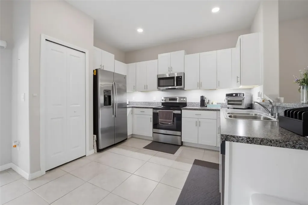 4459 Globe Thistle Drive Tampa FL 33619