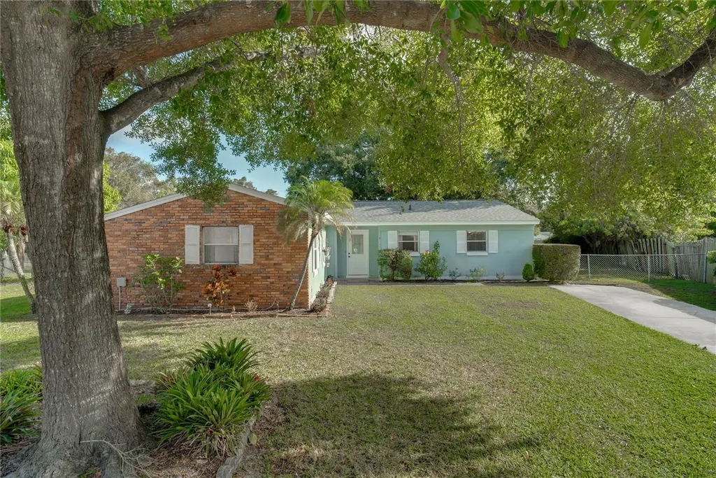 8117 Plantation Drive Orlando FL 32810