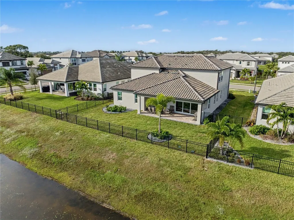4811 Honey Dew Lane Bradenton FL 34211
