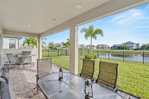 4811 Honey Dew Lane Bradenton FL 34211