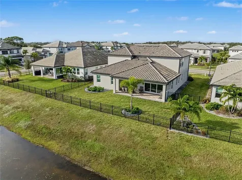 4811 Honey Dew Lane Bradenton FL 34211