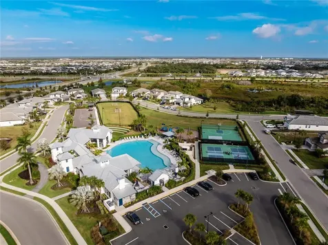4811 Honey Dew Lane Bradenton FL 34211
