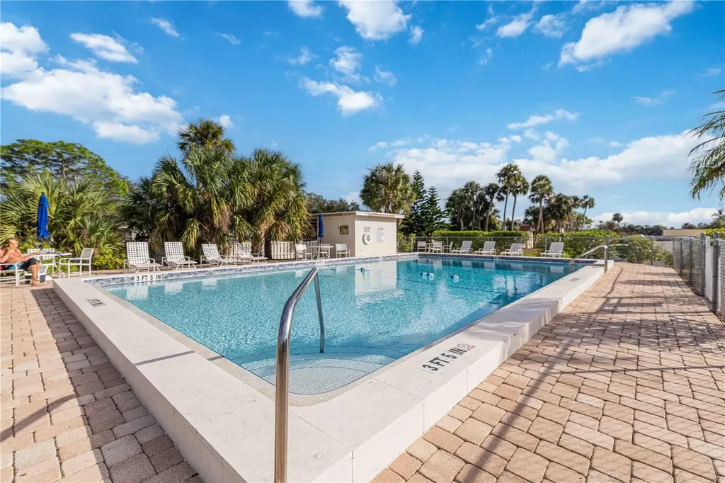 5412 Swift Road Sarasota FL 34231