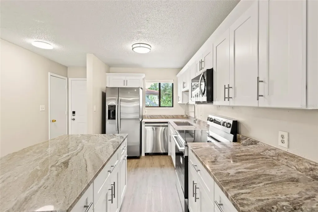 6033 34th Street W Bradenton FL 34210