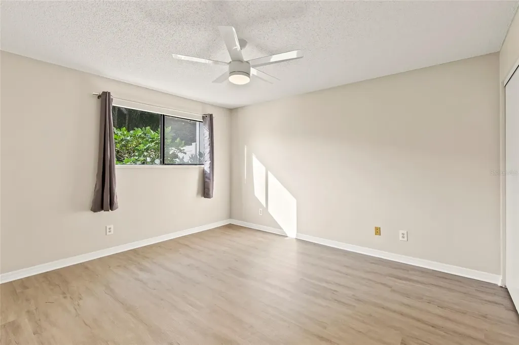 6033 34th Street W Bradenton FL 34210