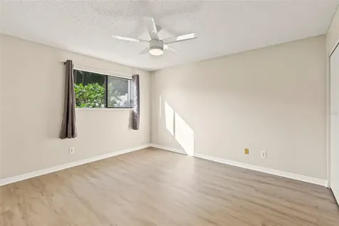 6033 34th Street W Bradenton FL 34210