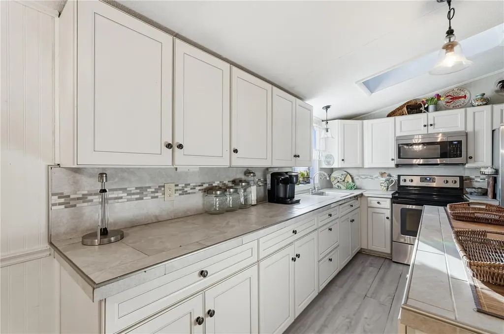 1205 Calvary Road Holiday FL 34691