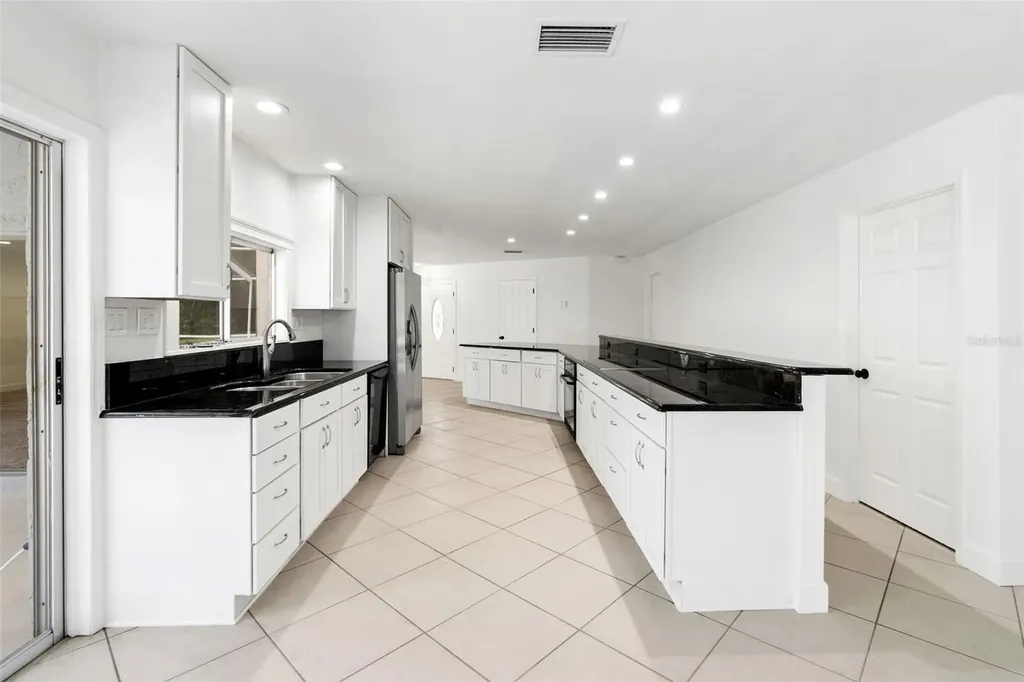 1106 Hummingbird Lane Brandon FL 33511