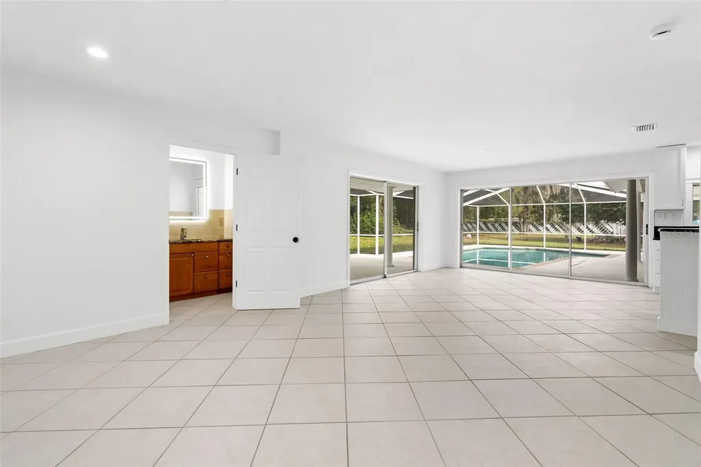 1106 Hummingbird Lane Brandon FL 33511
