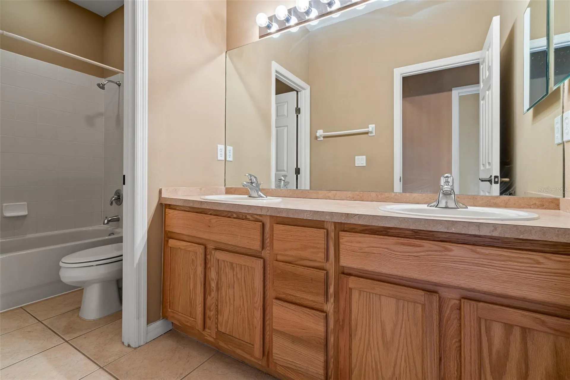 2052 Park Crescent Drive Land O Lakes FL 34639