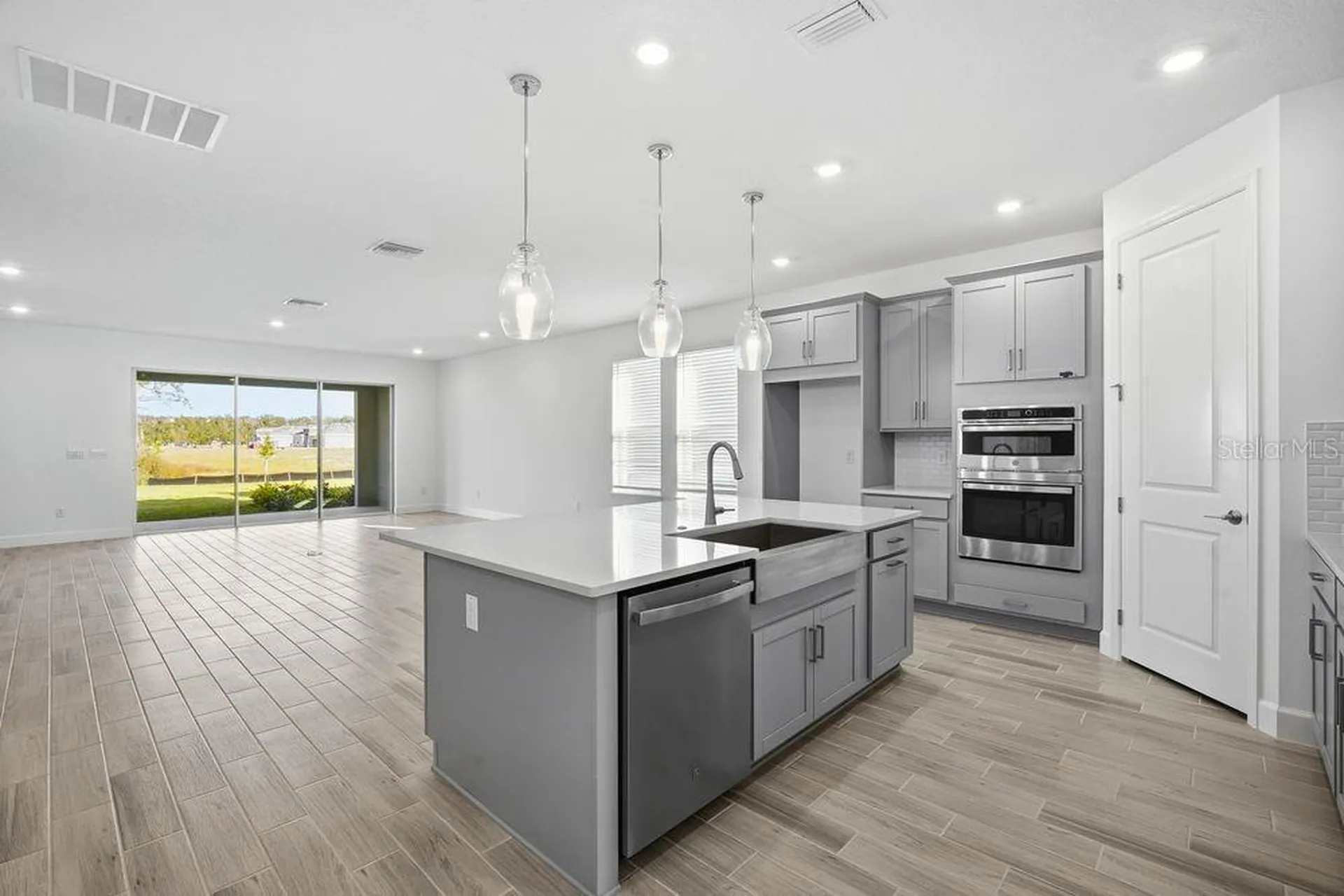 1558 Trailhead Lane Zephyrhills FL 33541