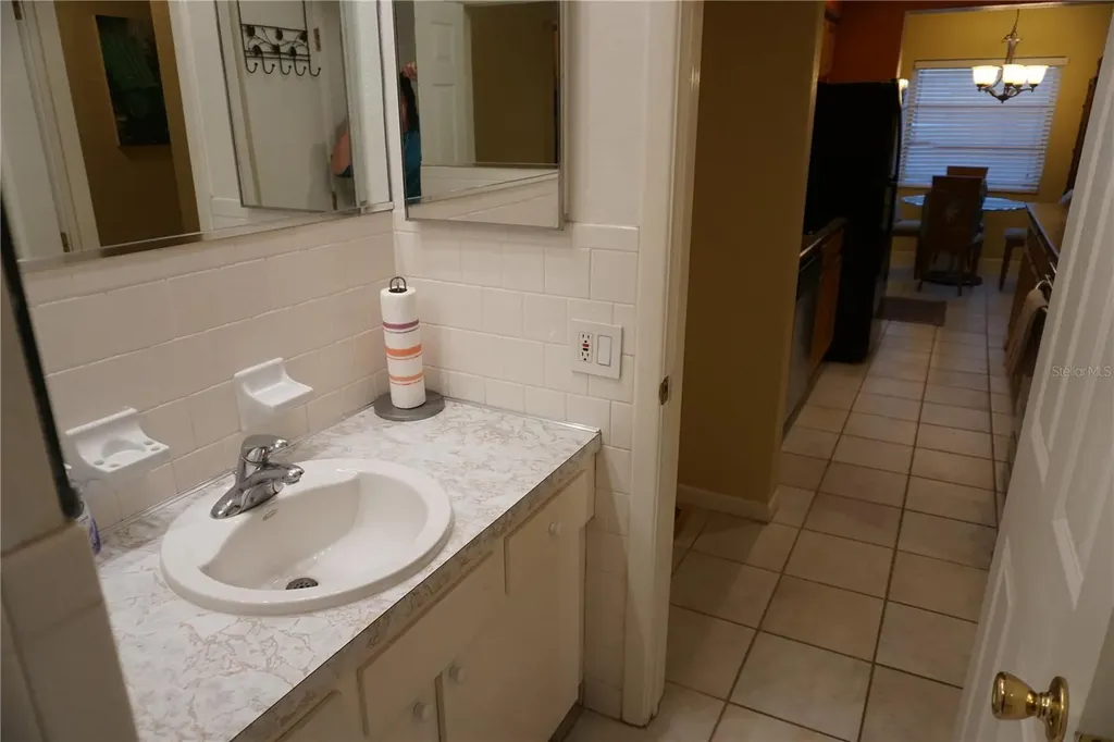 3753 46th Avenue S St Petersburg FL 33711