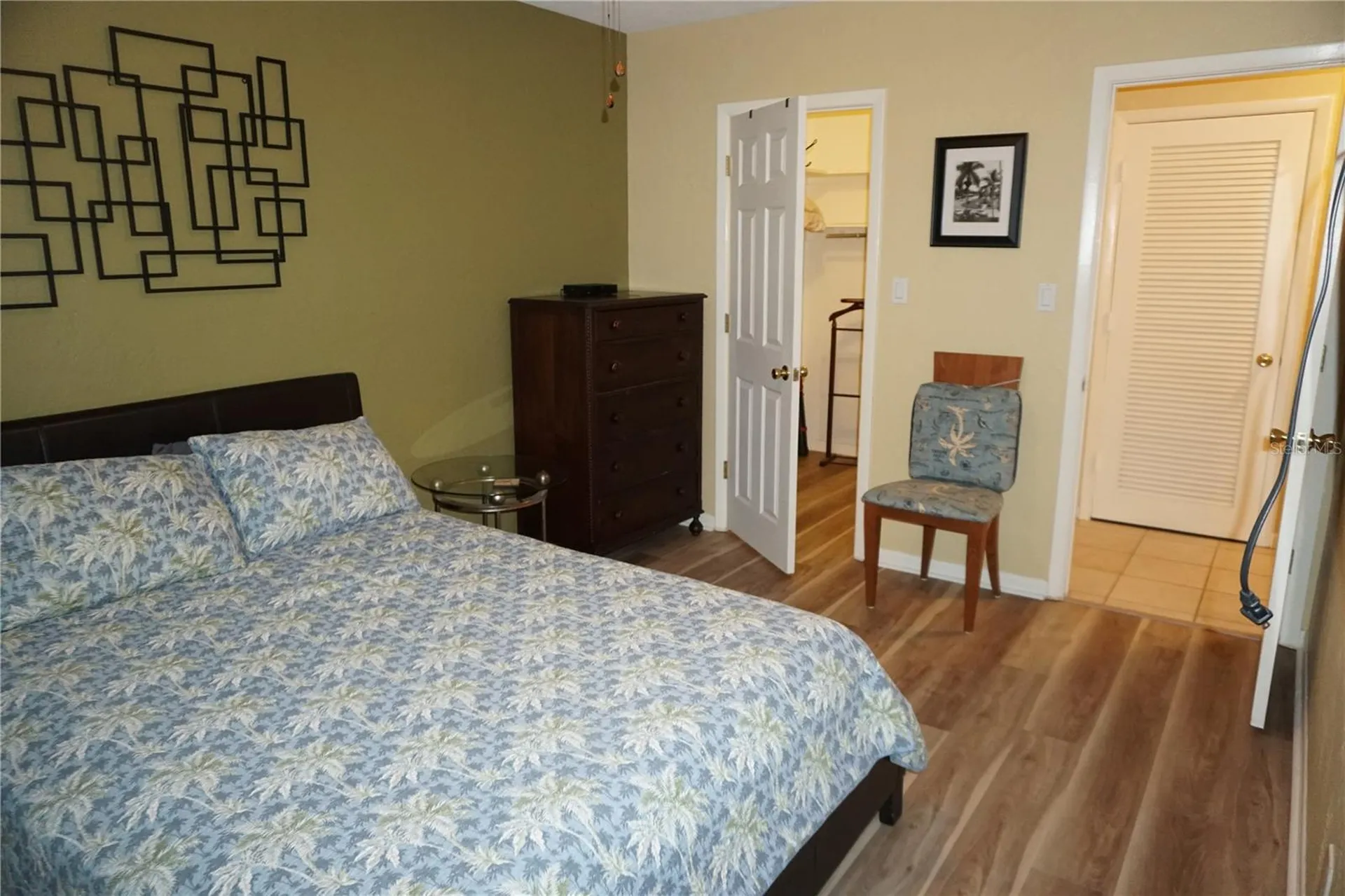 3753 46th Avenue S St Petersburg FL 33711