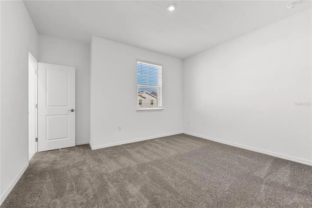 547 Orient Avenue Debary FL 32713