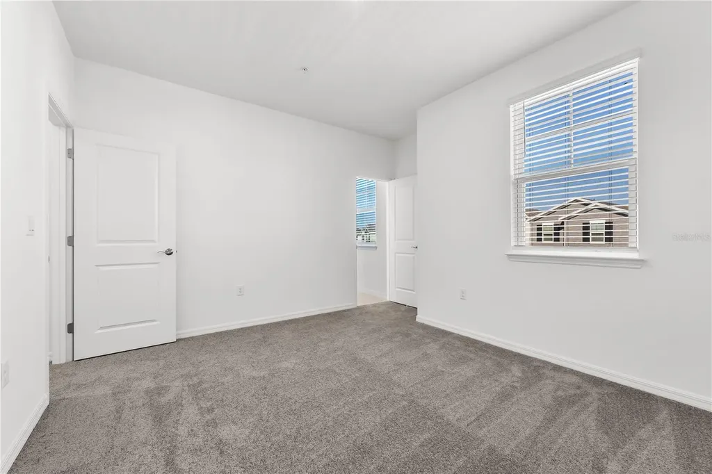 547 Orient Avenue Debary FL 32713