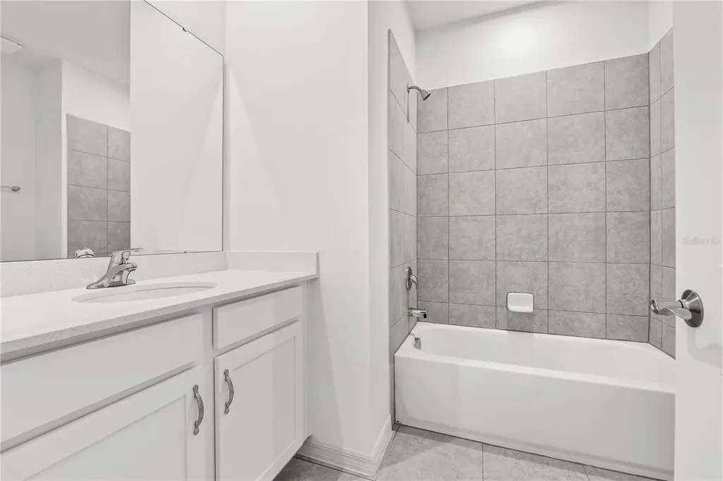 547 Orient Avenue Debary FL 32713