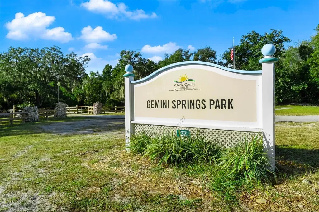 547 Orient Avenue Debary FL 32713