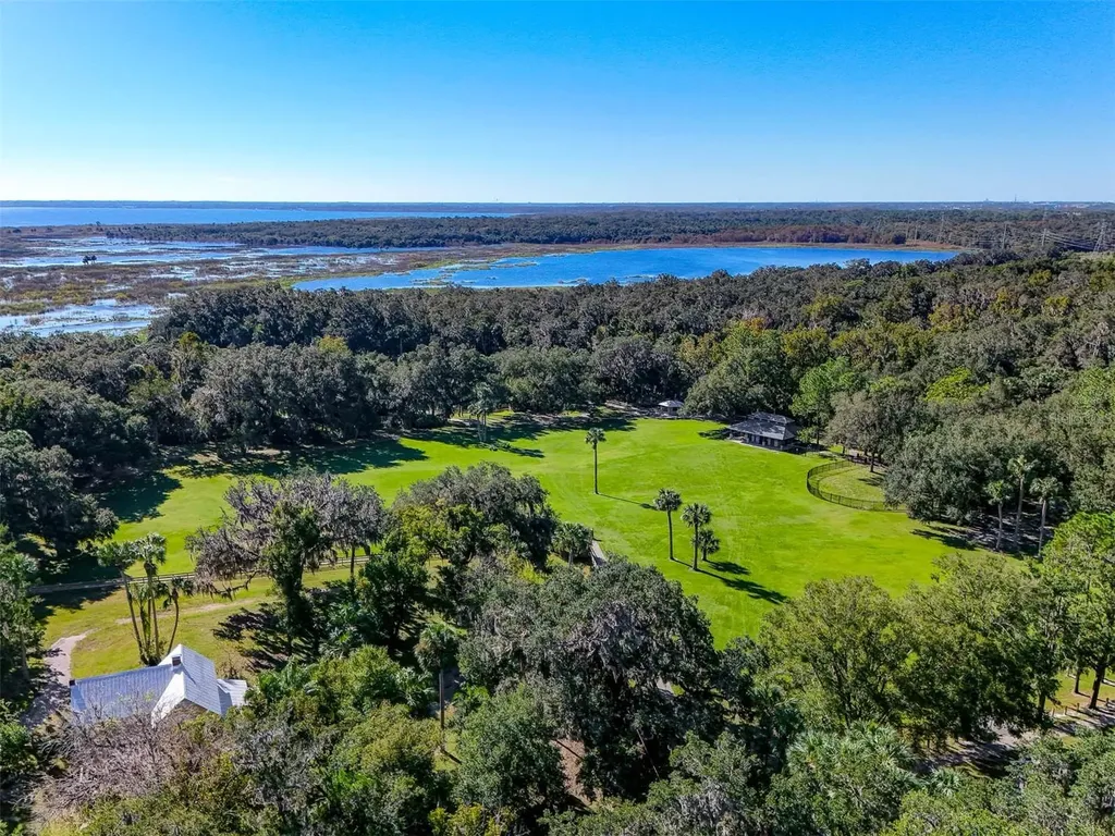 547 Orient Avenue Debary FL 32713