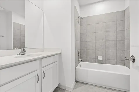 547 Orient Avenue Debary FL 32713