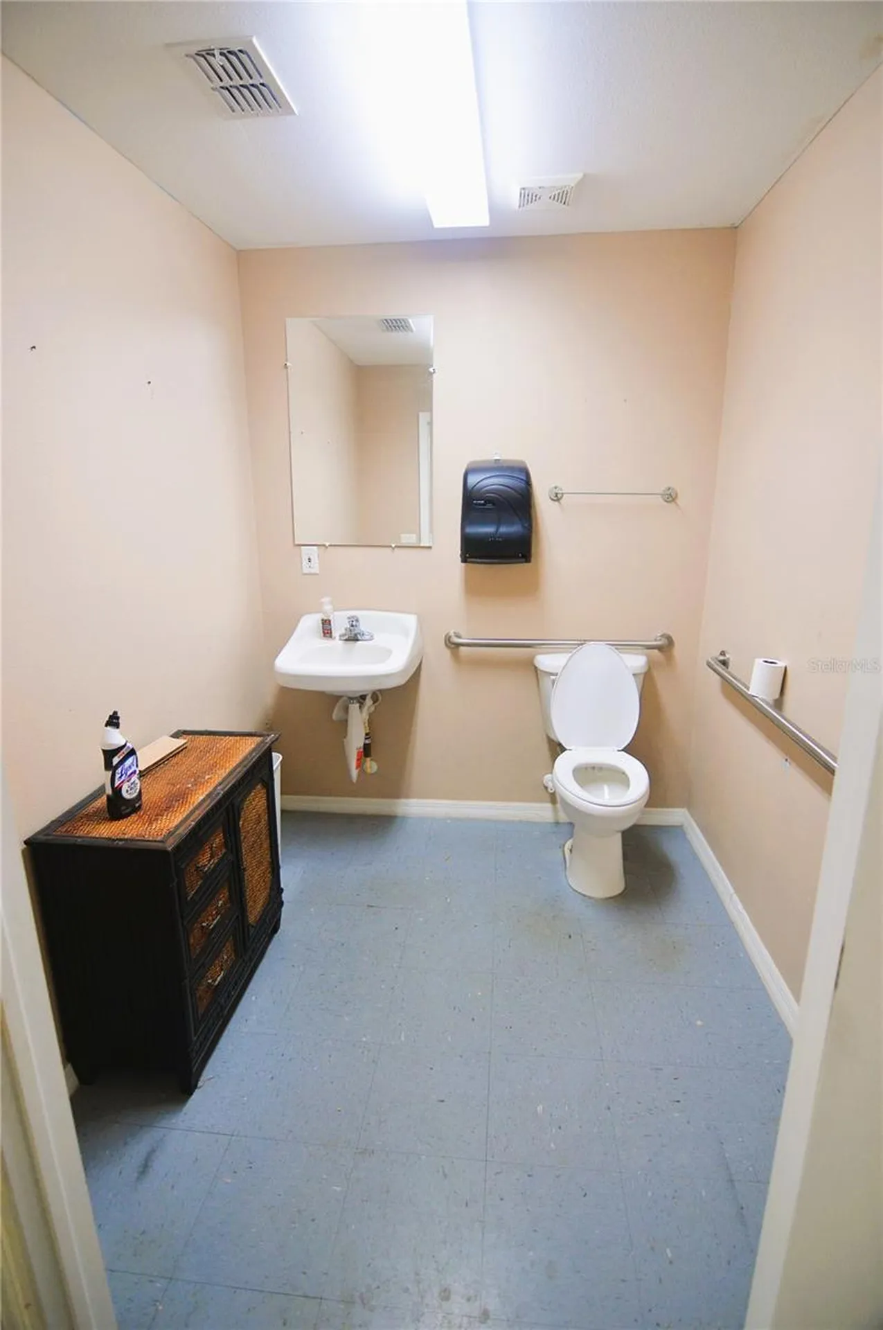 38449 County Road 54 Zephyrhills FL 33542
