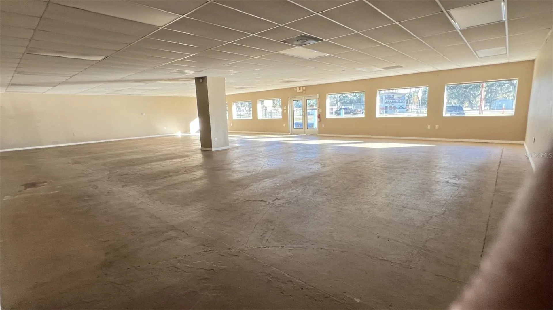38449 County Road 54 Zephyrhills FL 33542