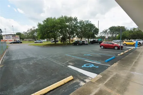 38449 County Road 54 Zephyrhills FL 33542