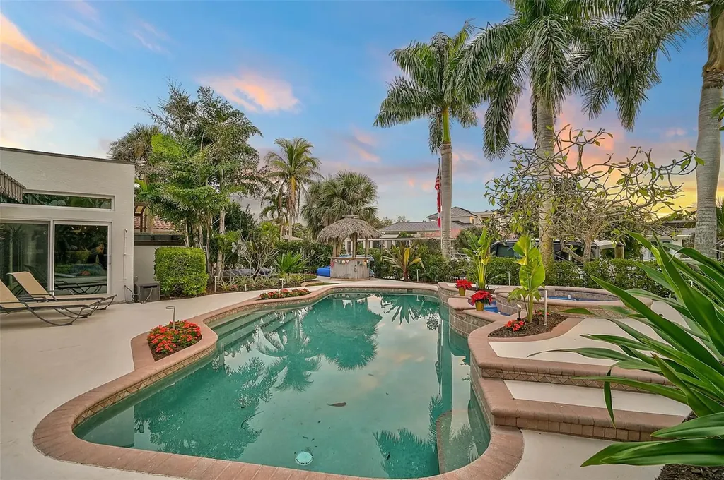 4508 Woodside Road Sarasota FL 34242