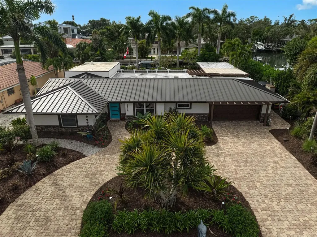 4508 Woodside Road Sarasota FL 34242