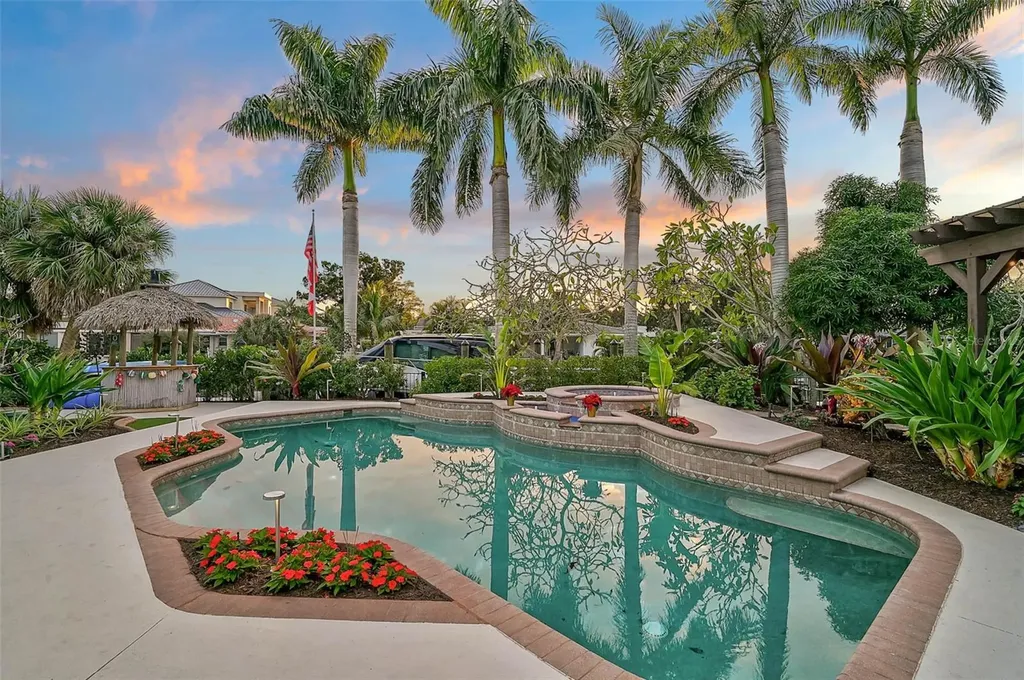 4508 Woodside Road Sarasota FL 34242