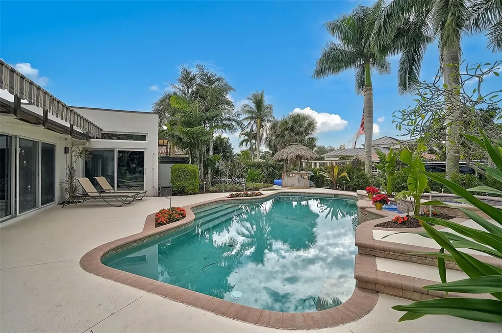 4508 Woodside Road Sarasota FL 34242
