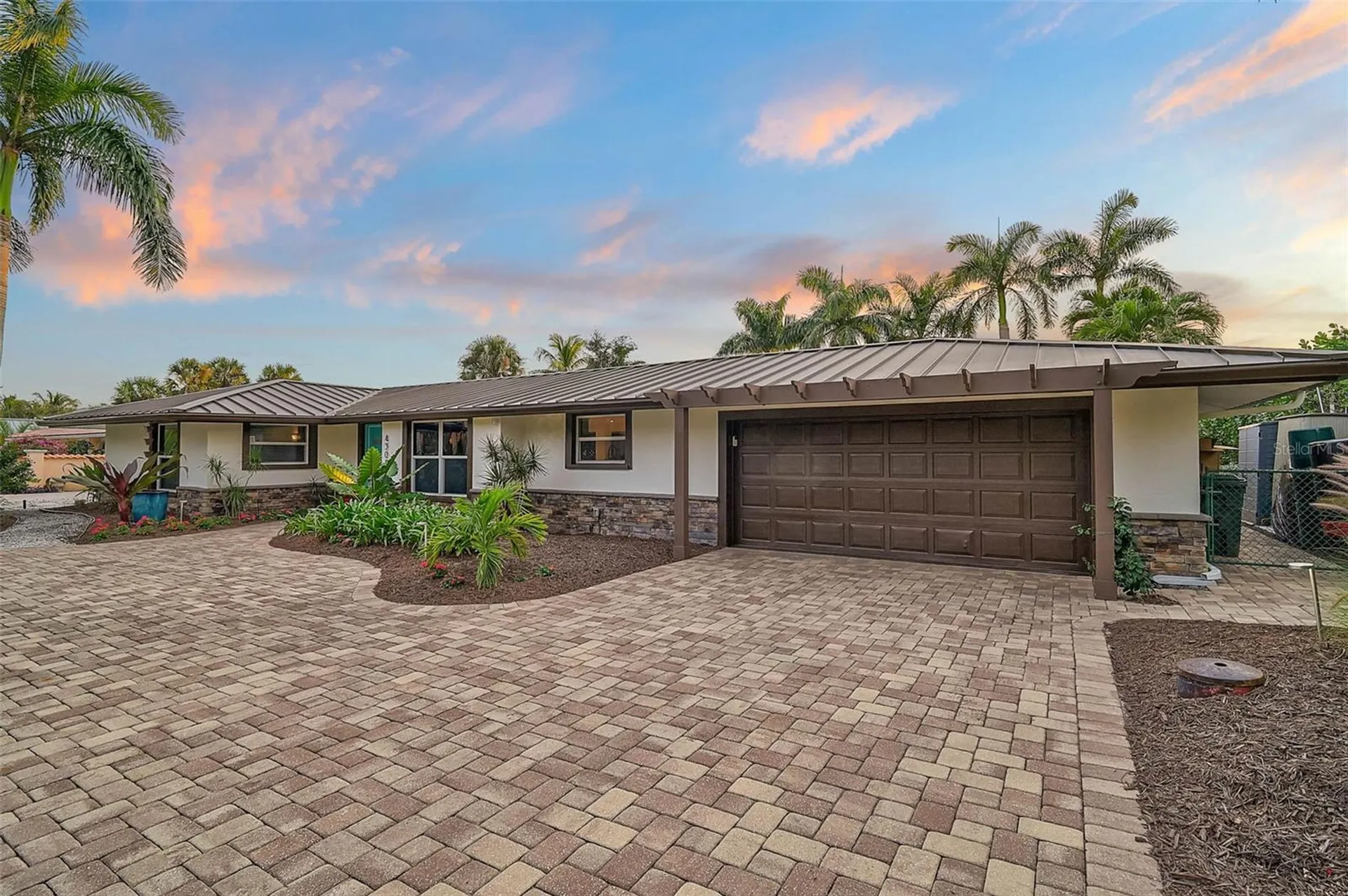 4508 Woodside Road Sarasota FL 34242