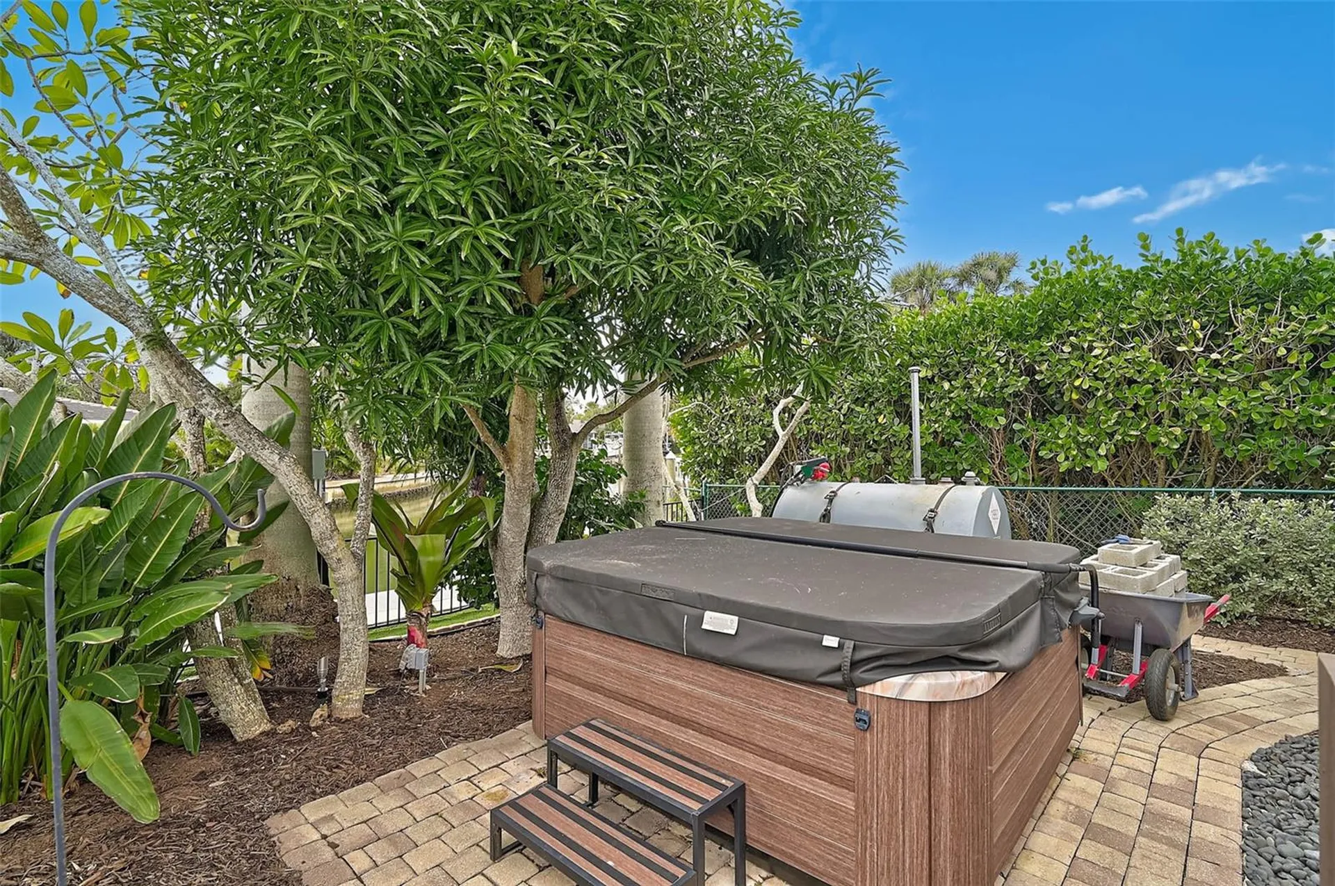 4508 Woodside Road Sarasota FL 34242