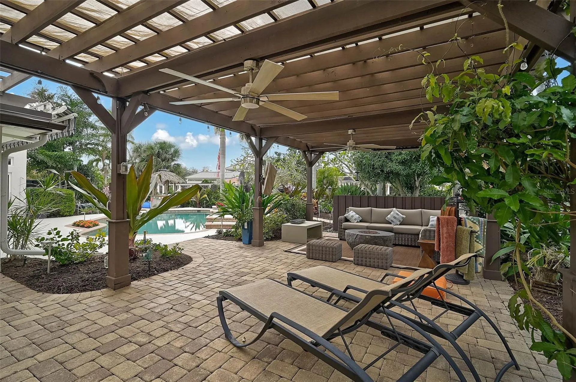 4508 Woodside Road Sarasota FL 34242