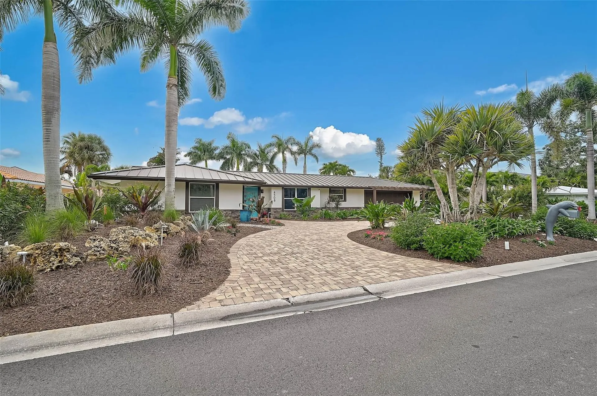 4508 Woodside Road Sarasota FL 34242