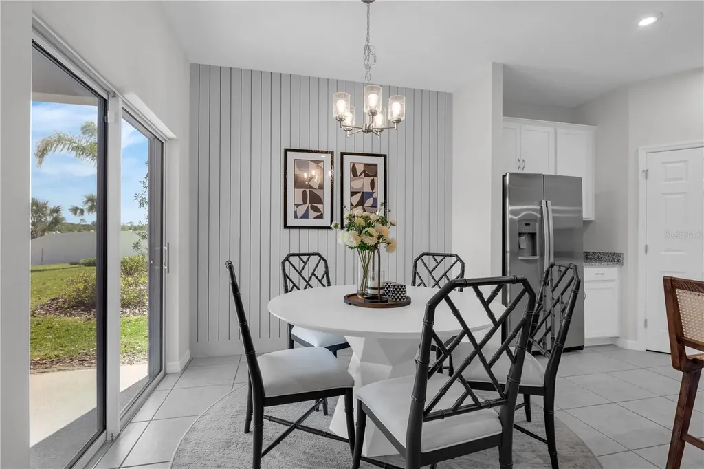 1745 Blue Lagoon Circle Mascotte FL 34753