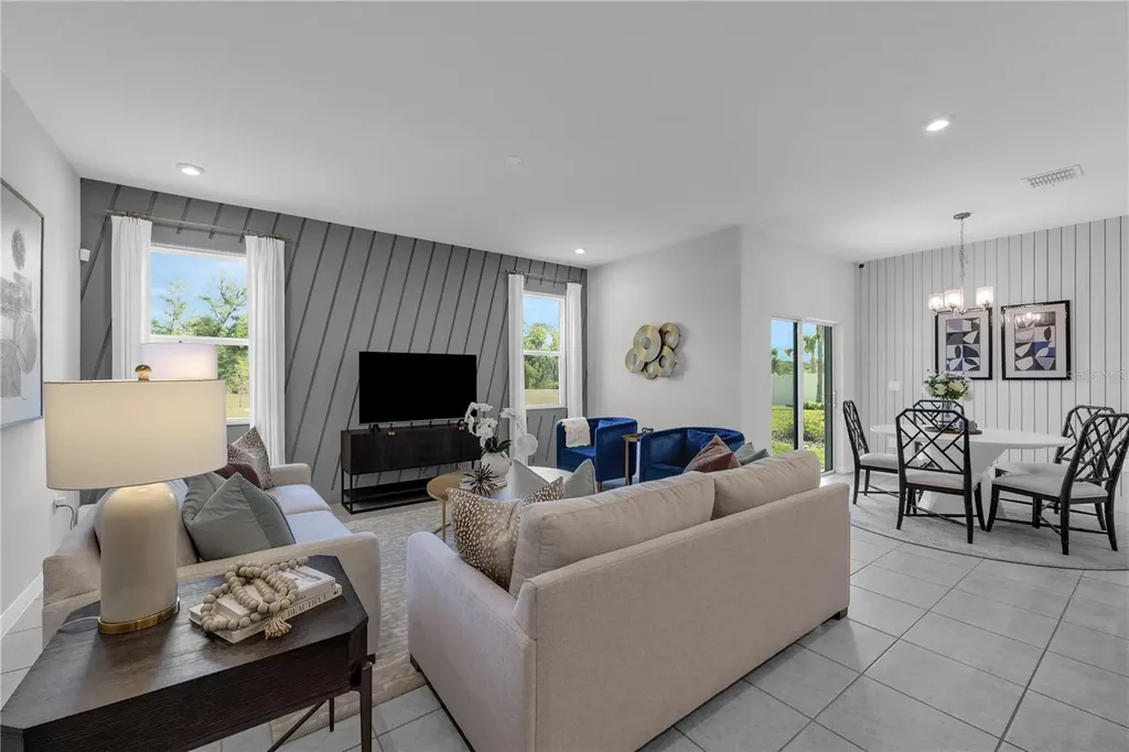 1745 Blue Lagoon Circle Mascotte FL 34753