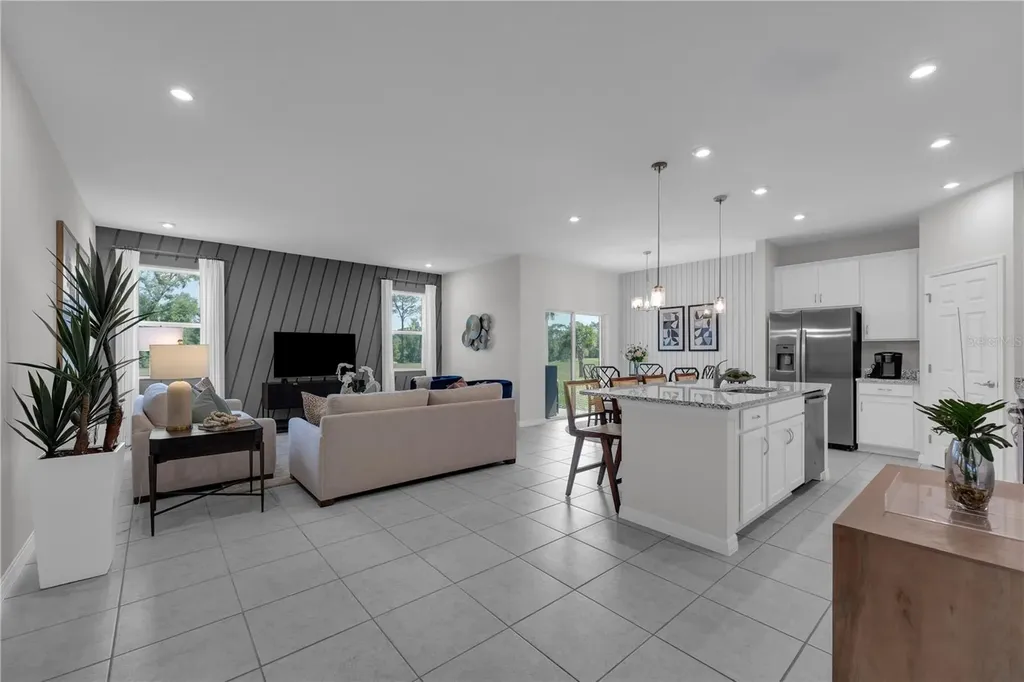 1745 Blue Lagoon Circle Mascotte FL 34753