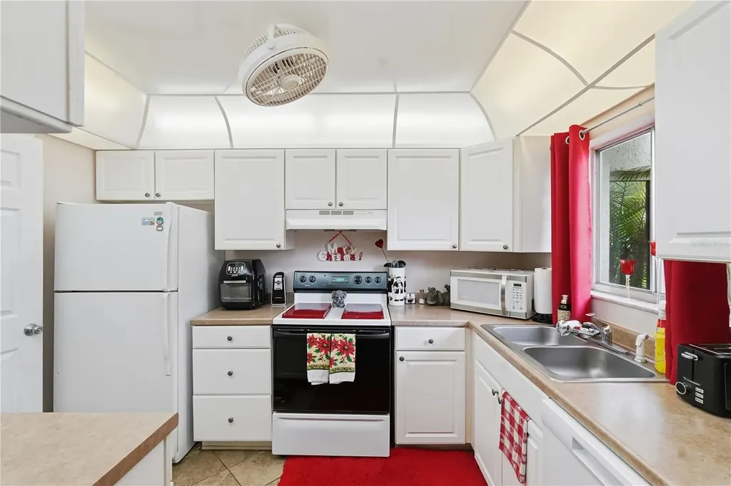 1851 Bough Avenue Clearwater FL 33760