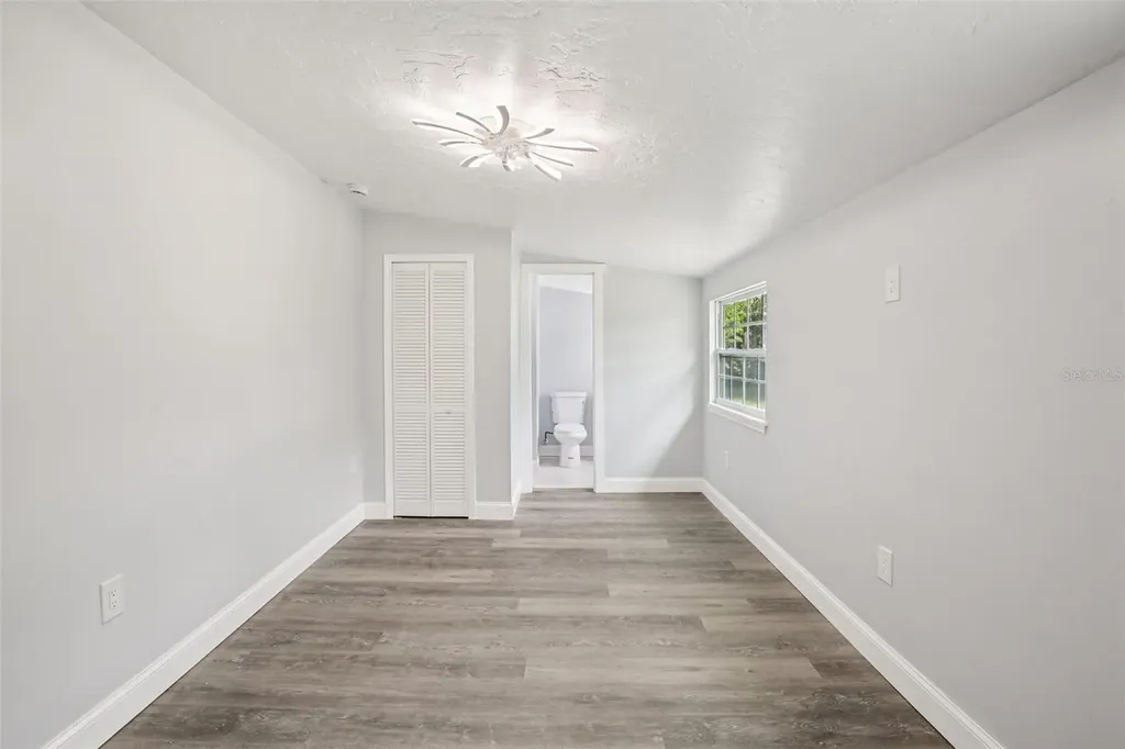 215 17th Street NW Ruskin FL 33570