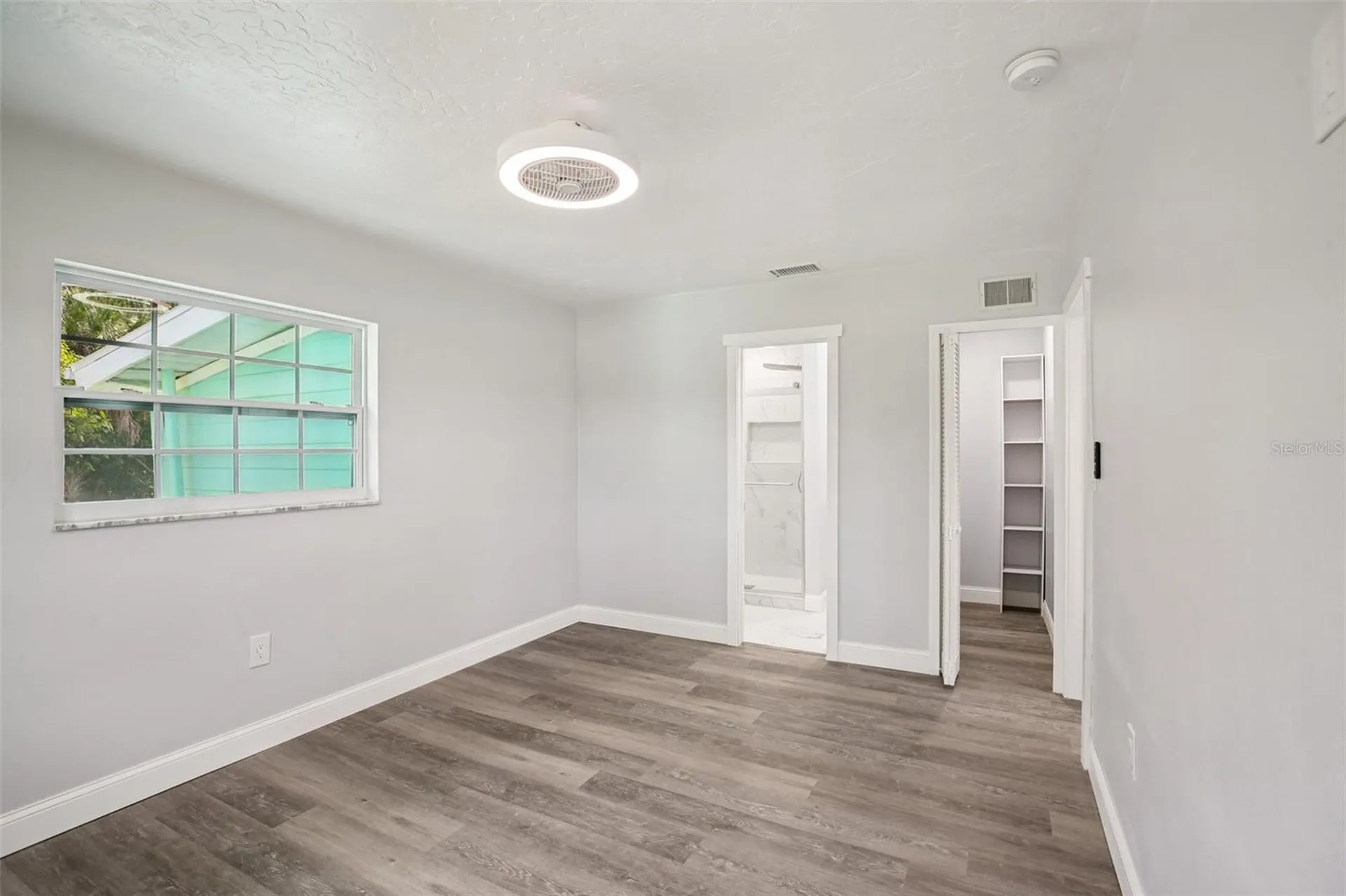 215 17th Street NW Ruskin FL 33570