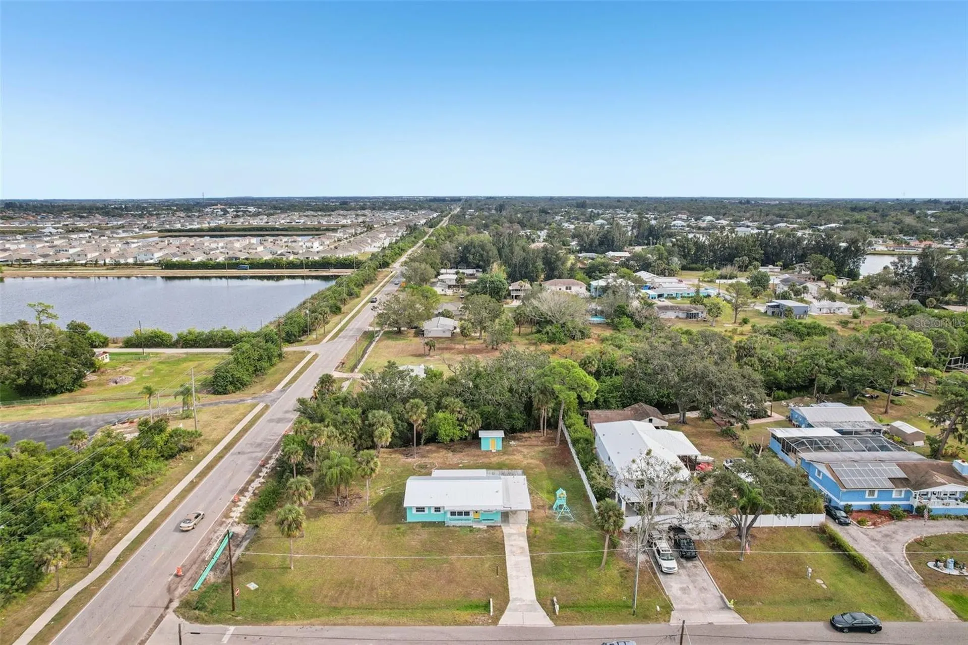 215 17th Street NW Ruskin FL 33570