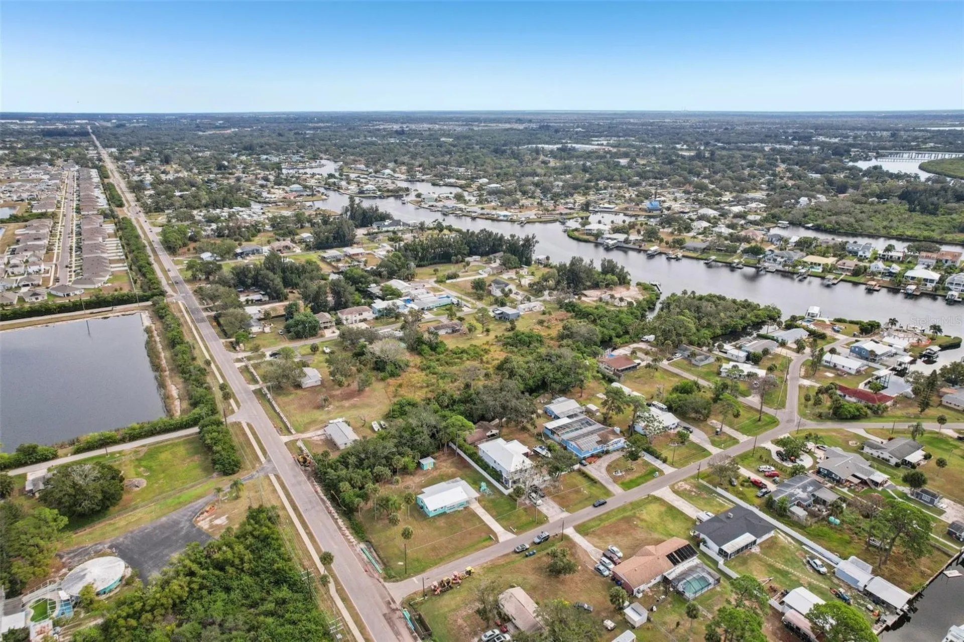 215 17th Street NW Ruskin FL 33570