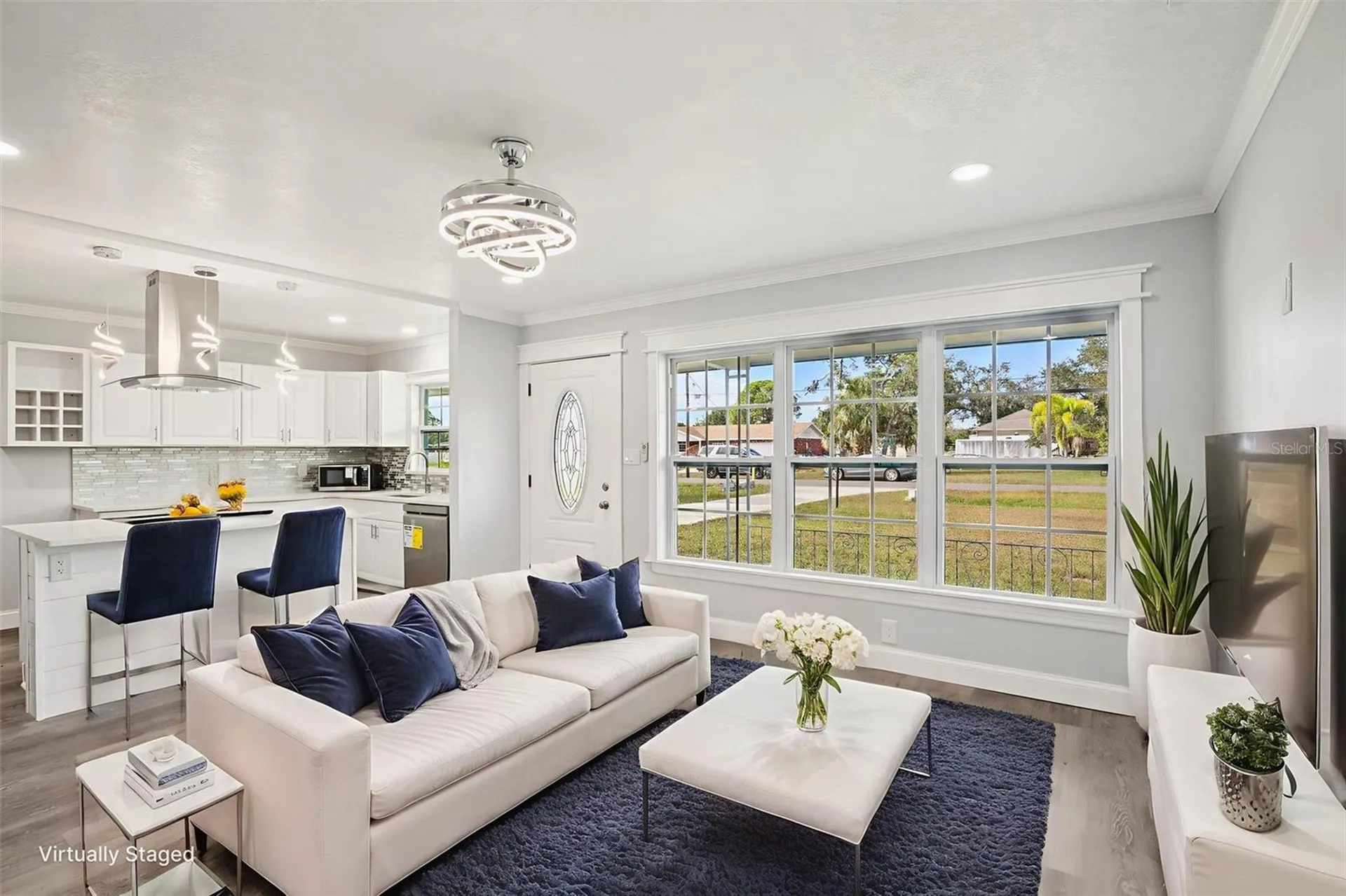 215 17th Street NW Ruskin FL 33570