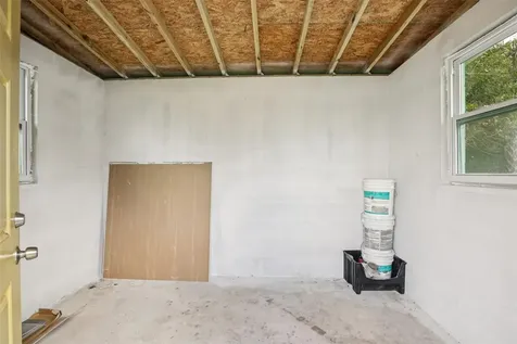 215 17th Street NW Ruskin FL 33570