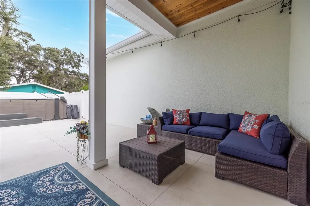 416 Indiana Avenue Crystal Beach FL 34681