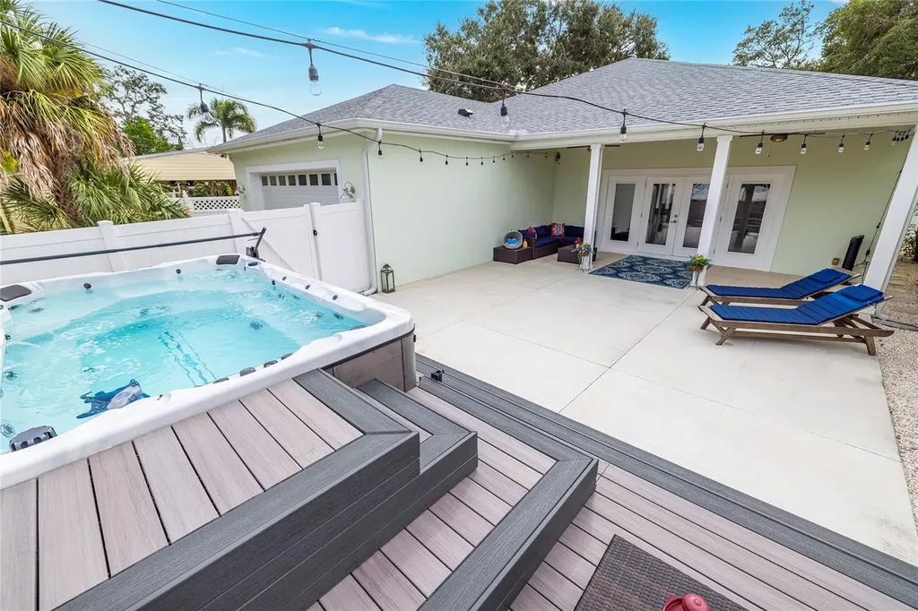 416 Indiana Avenue Crystal Beach FL 34681