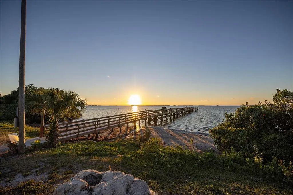 416 Indiana Avenue Crystal Beach FL 34681