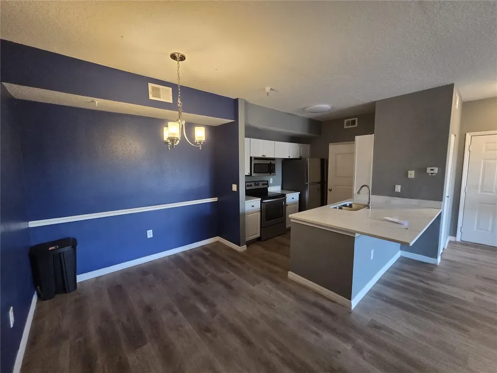 5572 Metrowest Boulevard Orlando FL 32811
