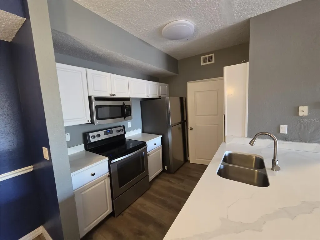 5572 Metrowest Boulevard Orlando FL 32811