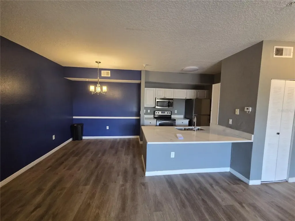5572 Metrowest Boulevard Orlando FL 32811